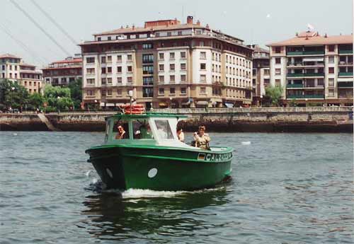 El bote direccin a Portugalete